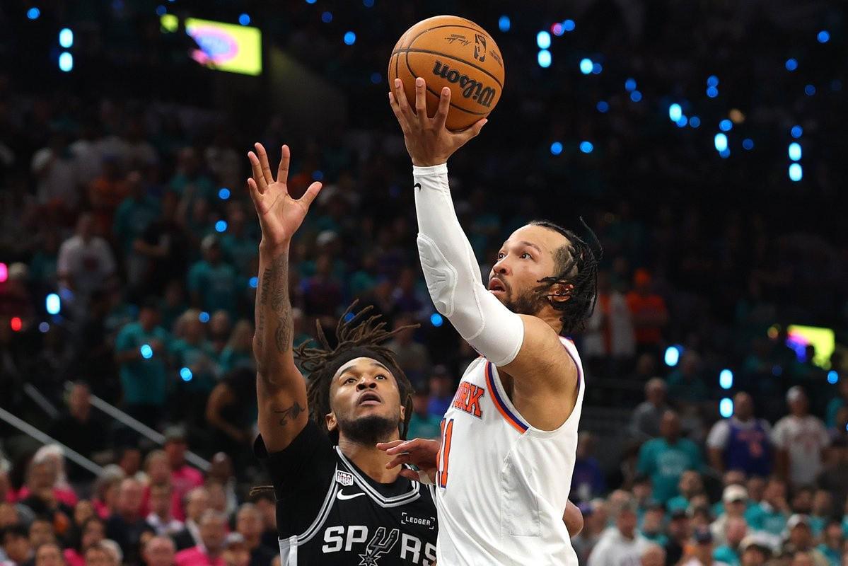 中欧体育app下载-NBA总决赛G1取胜球队系列赛55胜24负，夺冠概率高达70%