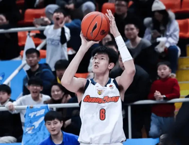 中欧体育-广东3小将终于出价值！黄明依暴走却被DNP，王洪泽回暖，杨溢不错